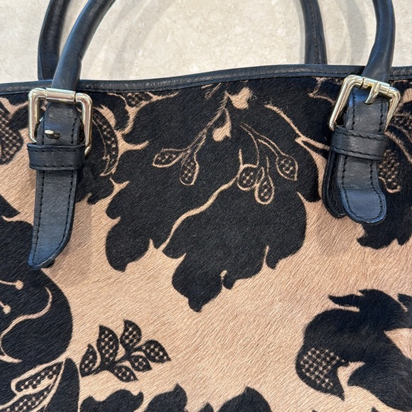 Valentina cowhide fur tote that measures approximately 18“ x 11“ x 5 1/2“ - Picture 8 of 8